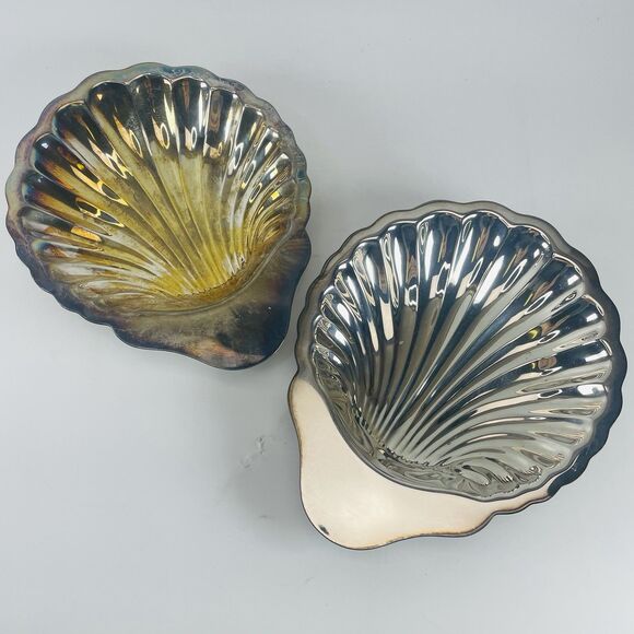 Vintage Oneida Silversmiths Clam Scallop Shell Shaped Candy Nut Dish Lot of 2 - Picture 1 of 9
